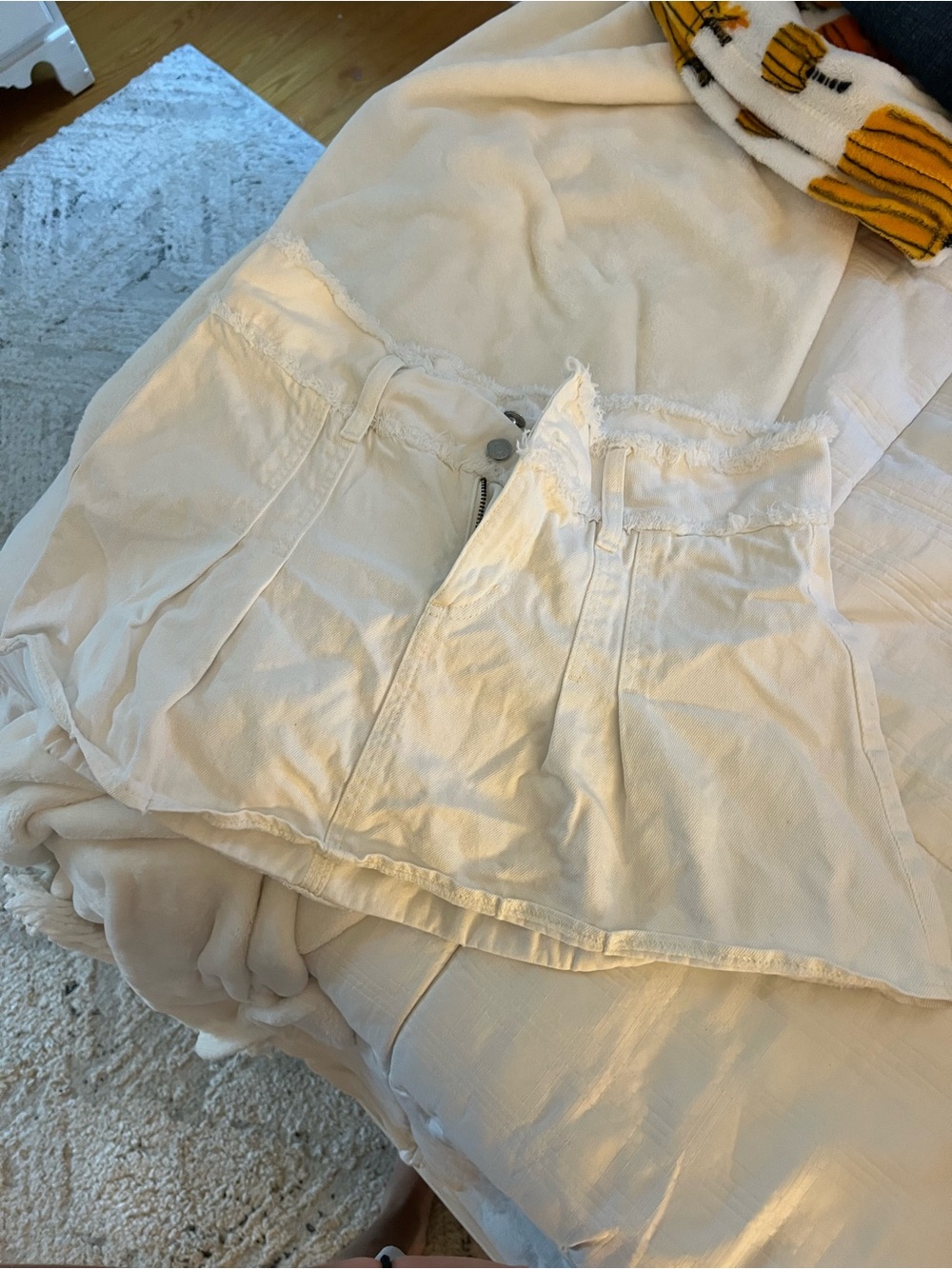 Garage White Pleated Denim Shorts